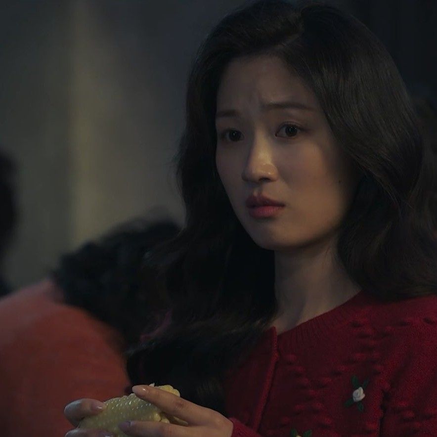 Latest photo of Kim Hyeyoon