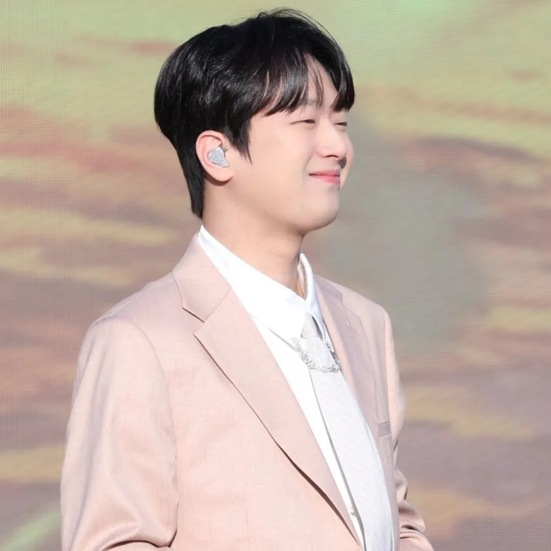 Foto terbaru dari Lee Chanwon