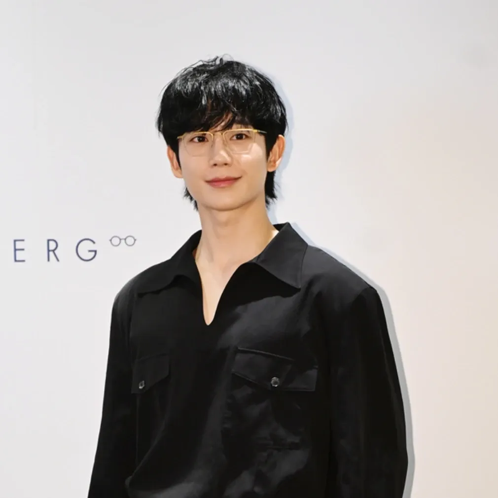 Latest photo of Jung Haein