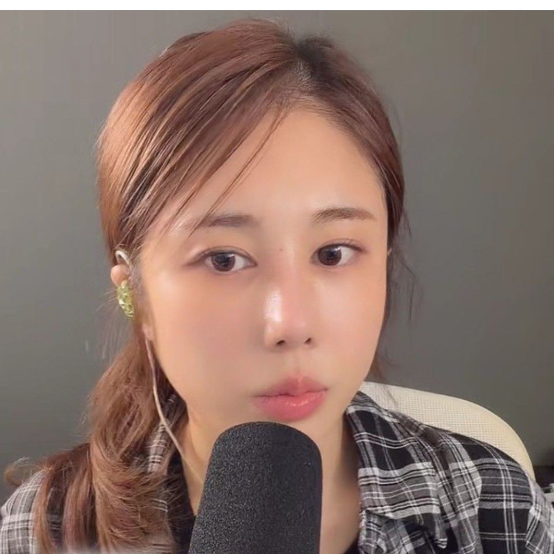 Foto terbaru dari Kim Soyou