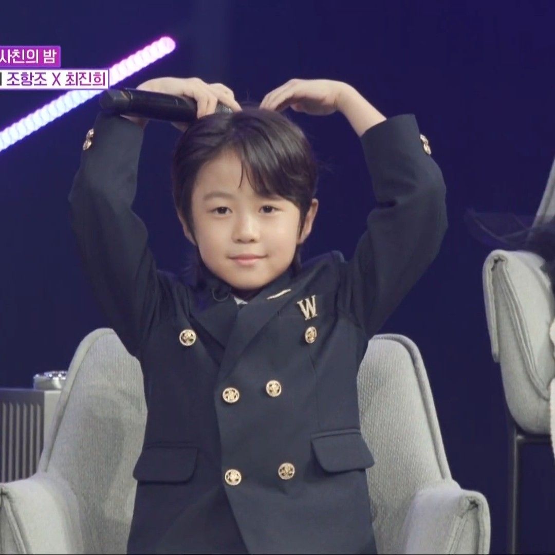 Behind-the-scenes cut of You Jiwoo