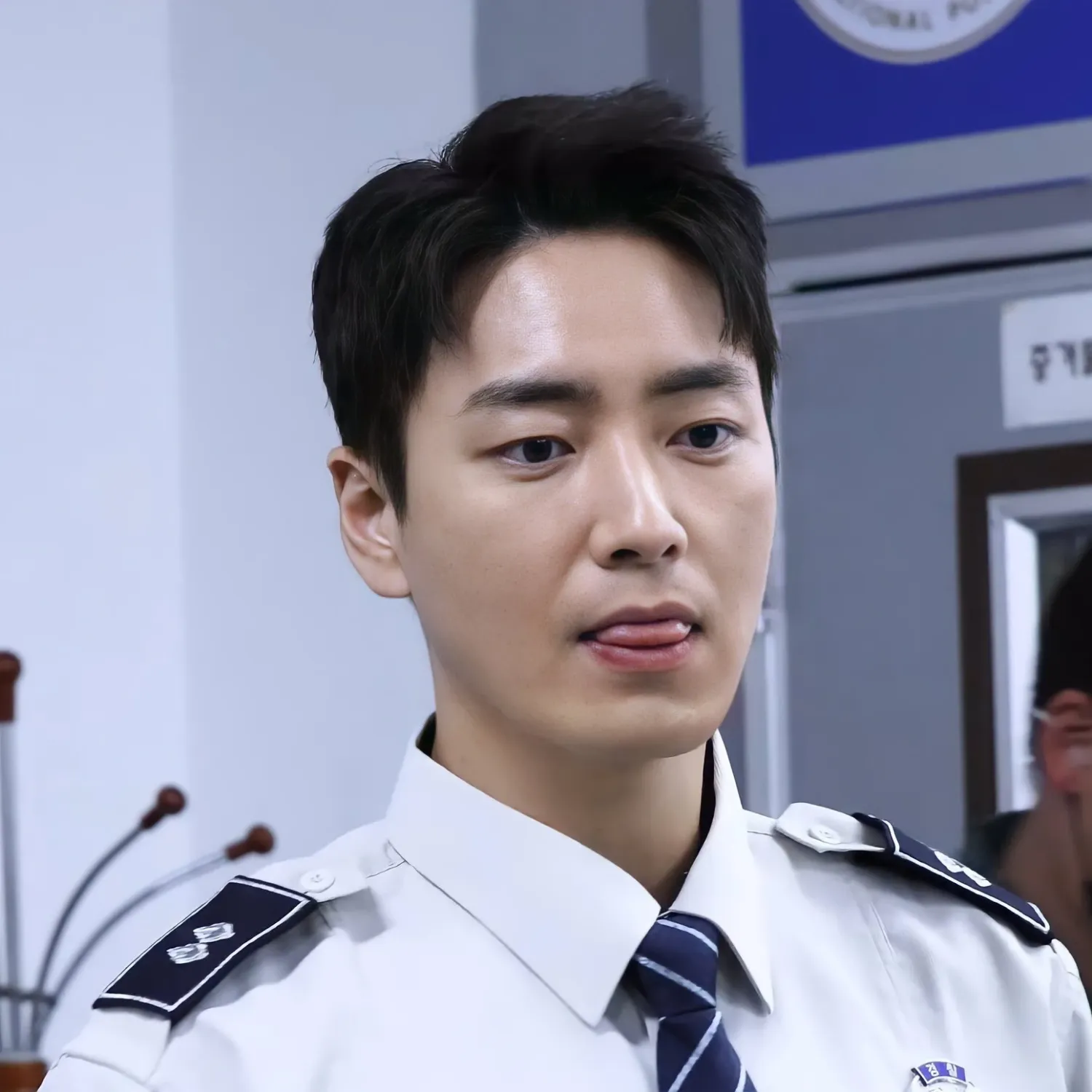 Behind-the-scenes cut of Lee Joonhyuk