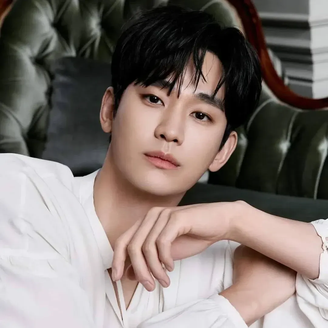 A moment captured by a fan of Kim Soohyun