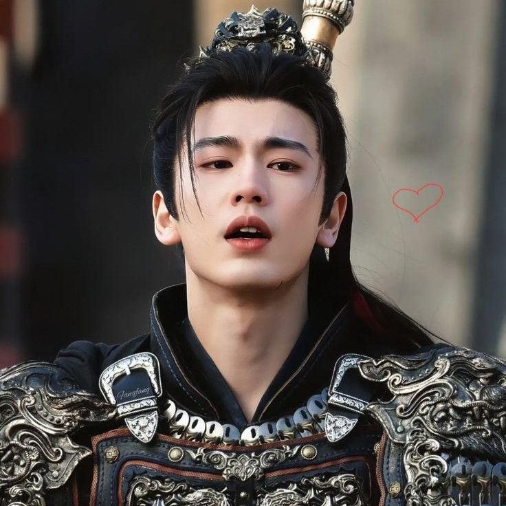 张凌赫的近期活动照