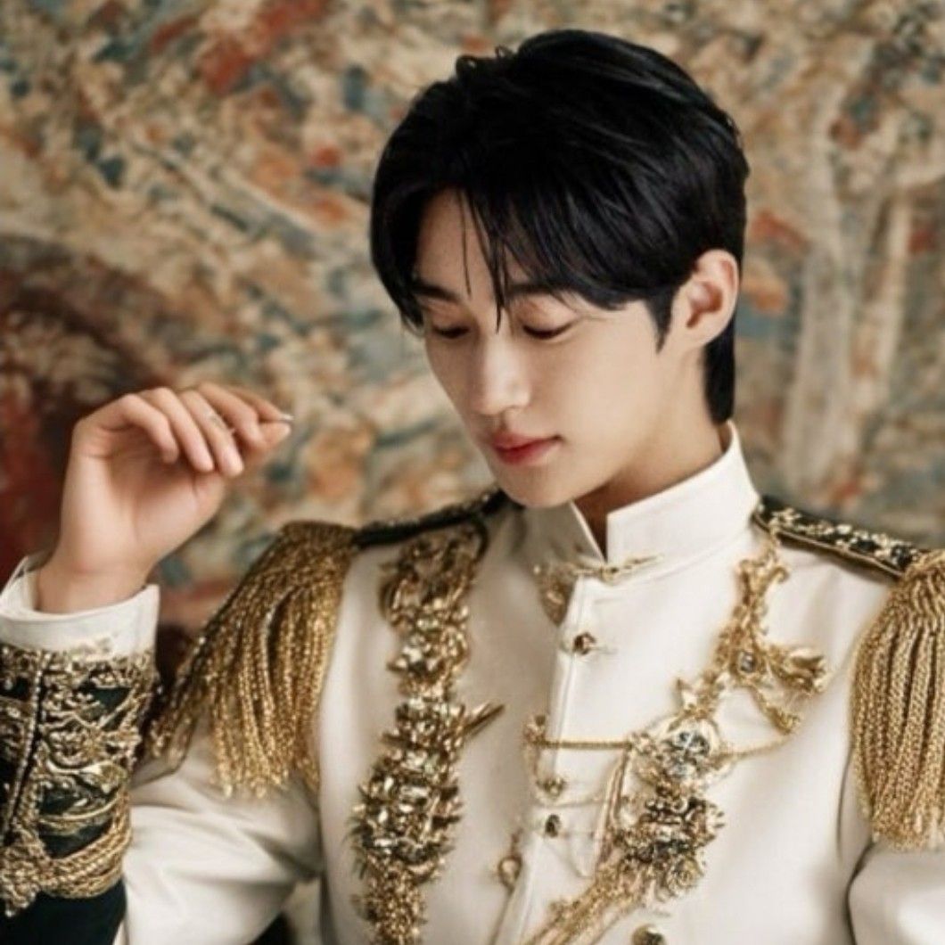 Latest photo of Byeon Wooseok