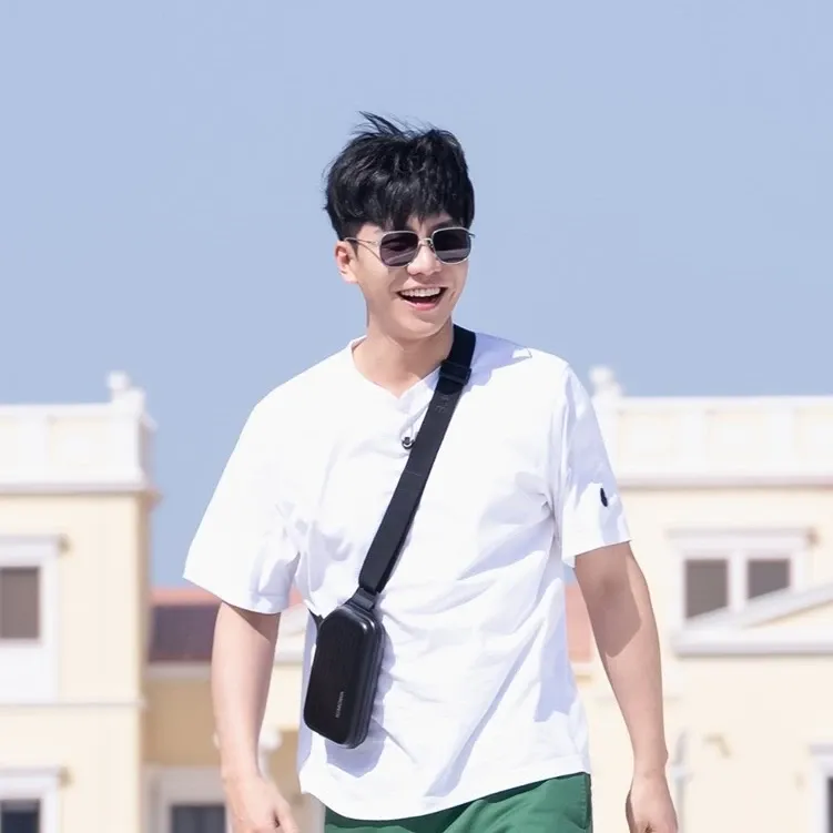Foto terbaru dari Lee Seunggi
