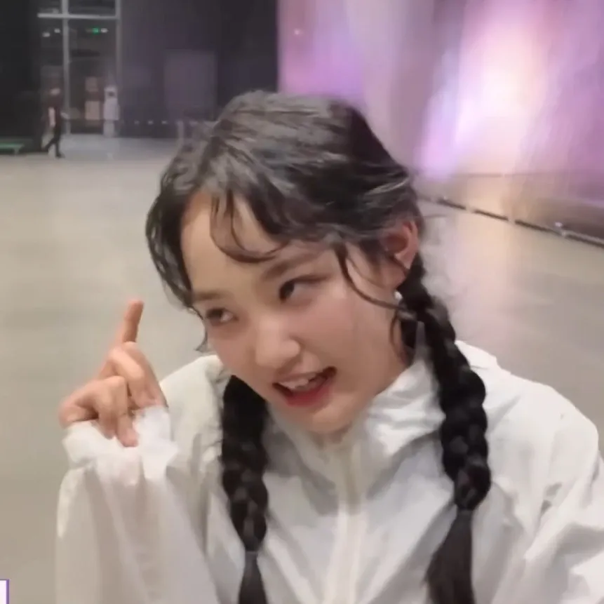김태연의 비하인드 컷