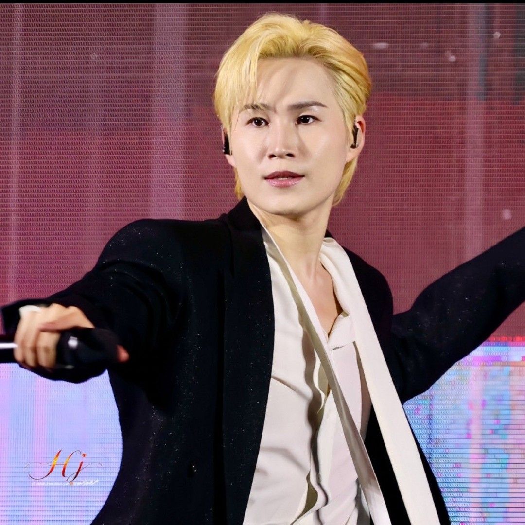 김희재의 비하인드 컷