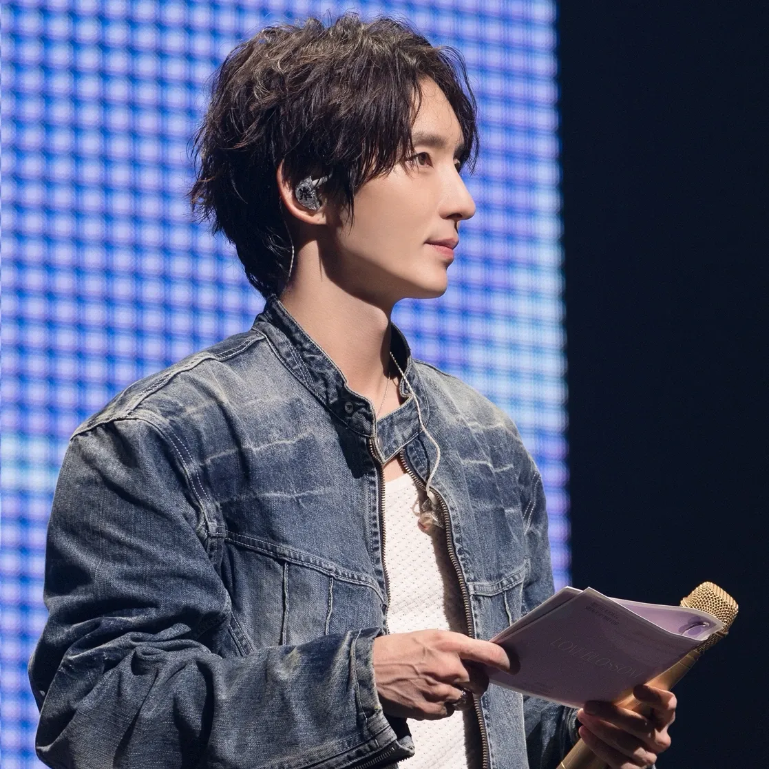 이준기 최근 활동샷