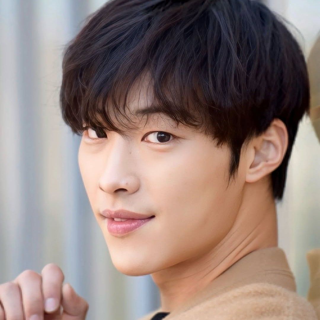 Behind-the-scenes cut of Woo Dohwan