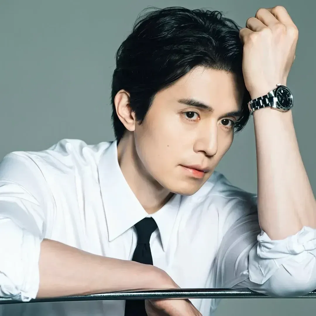 A moment captured by a fan of Lee Dongwook