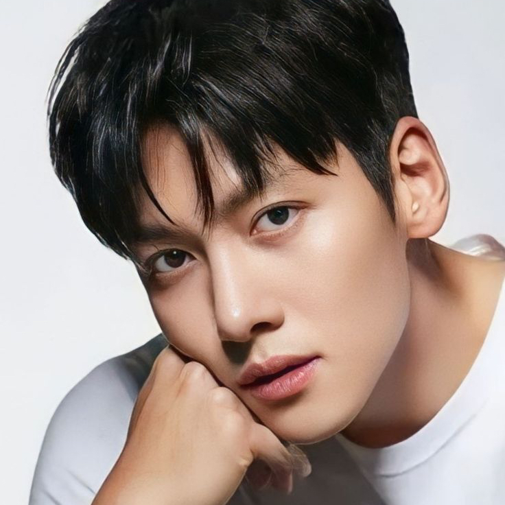 Behind-the-scenes cut of Ji Changwook