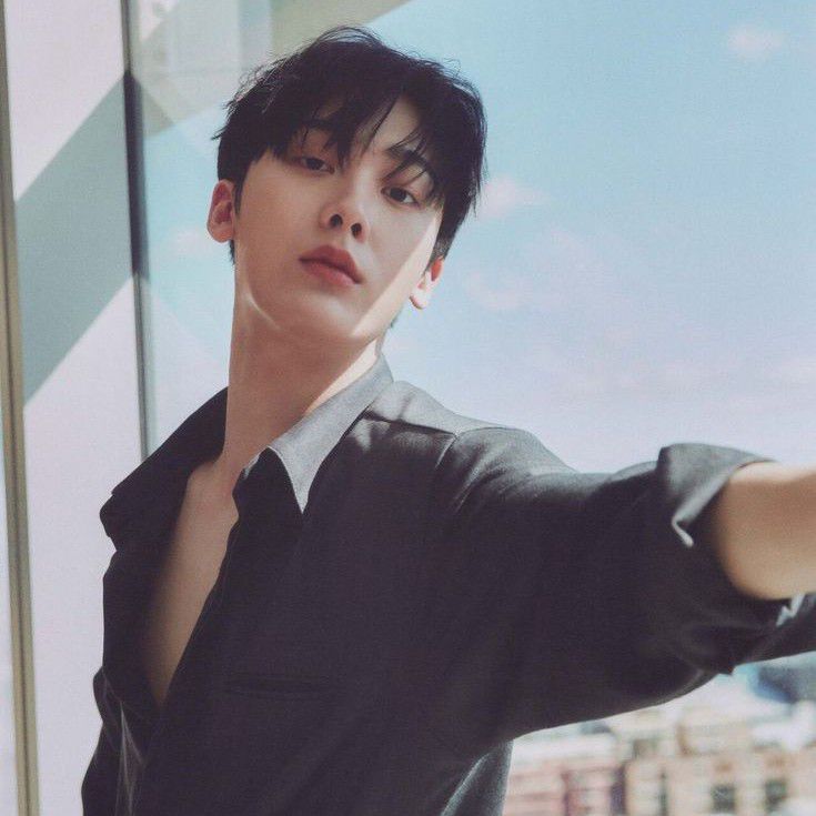 Behind-the-scenes cut of Yoon Sanha