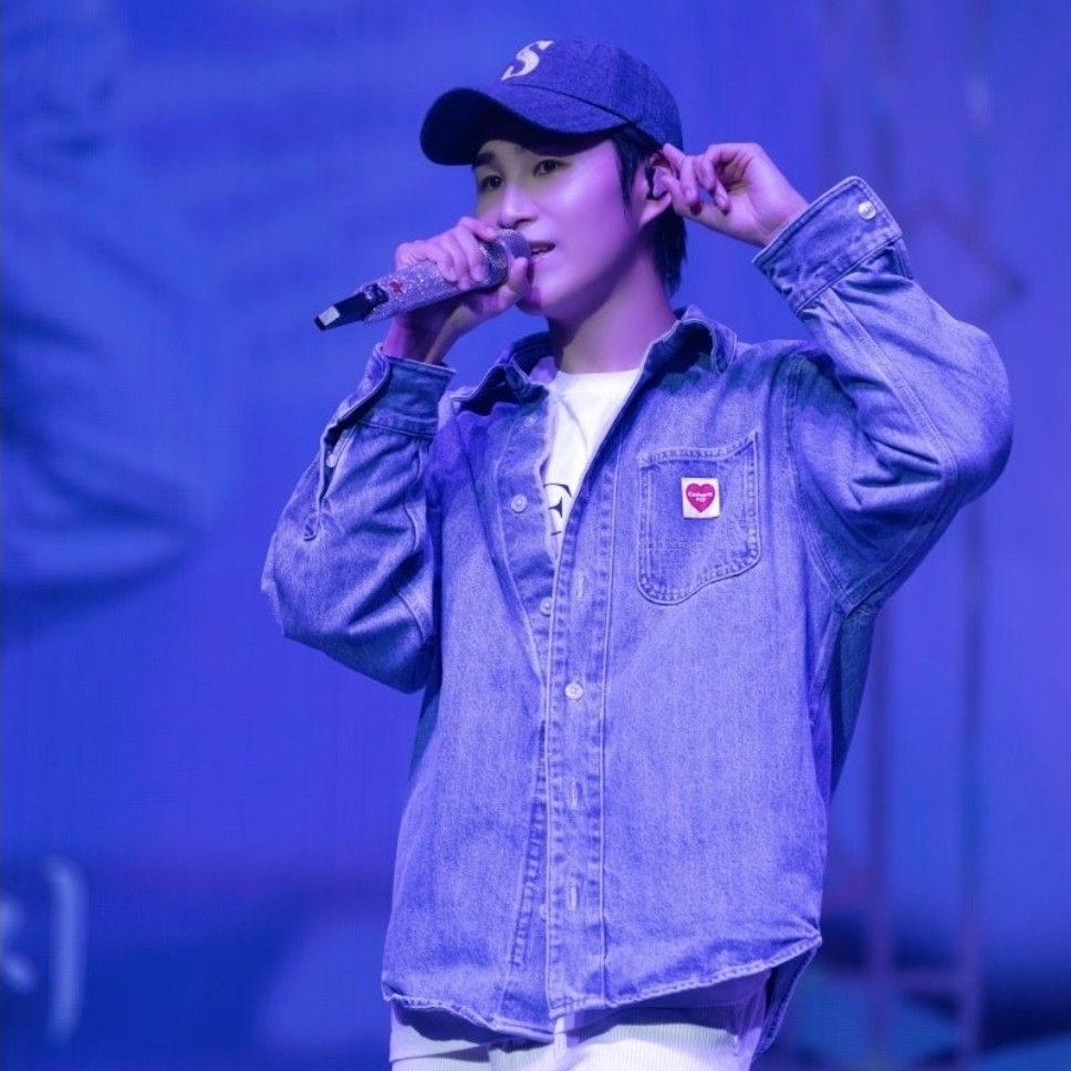 Behind-the-scenes cut of Kim Heejae