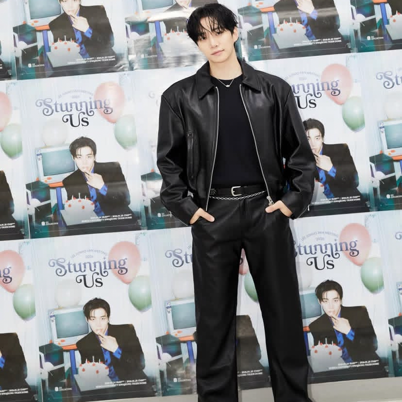 粉丝拍下的李俊昊瞬间