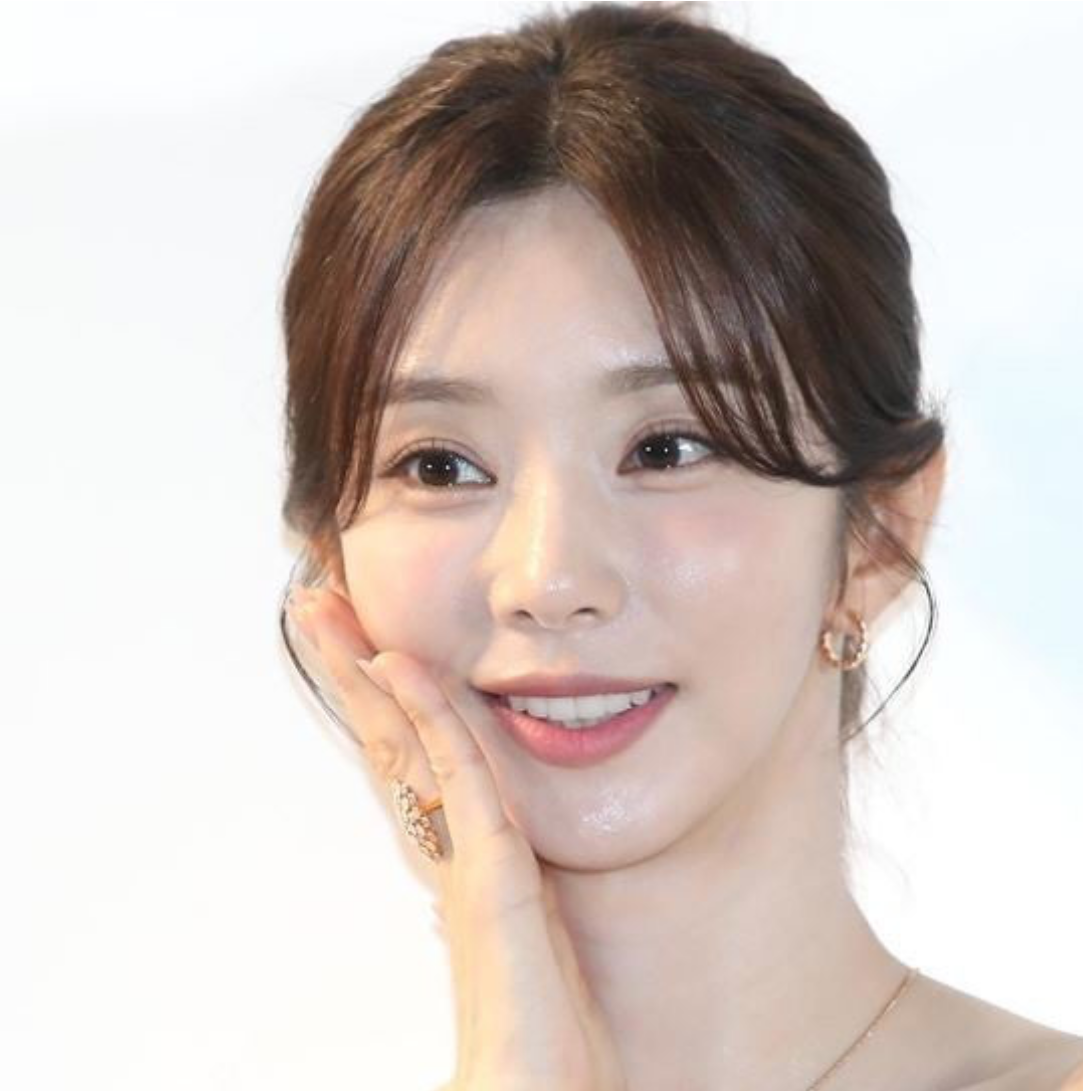 Latest photo of Lee Joobeen