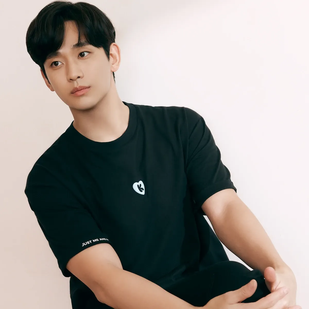 Behind-the-scenes cut of Kim Soohyun