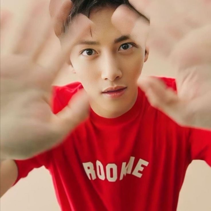 A moment captured by a fan of Ji Changwook