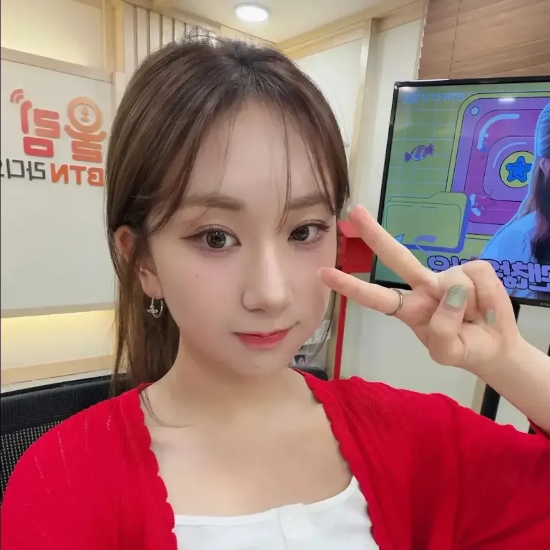 Foto terbaru dari Jeon Yujin