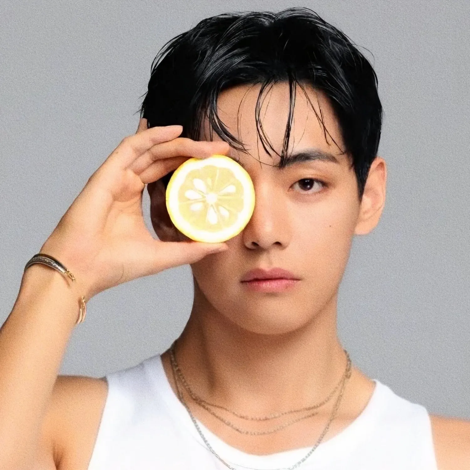 Latest photo of Kim Taehyung (V)