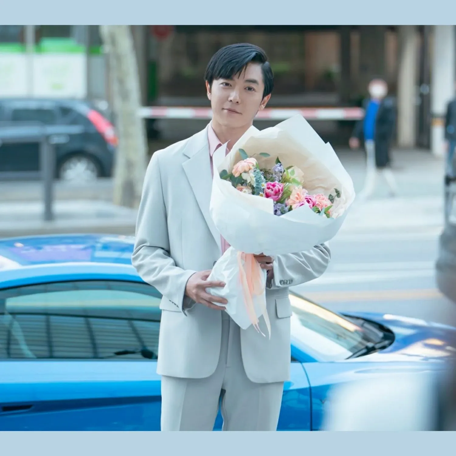Behind-the-scenes cut of Kim Jaewook