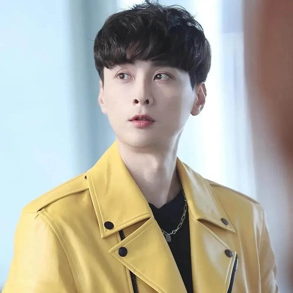 Latest photo of Min Kyunghoon