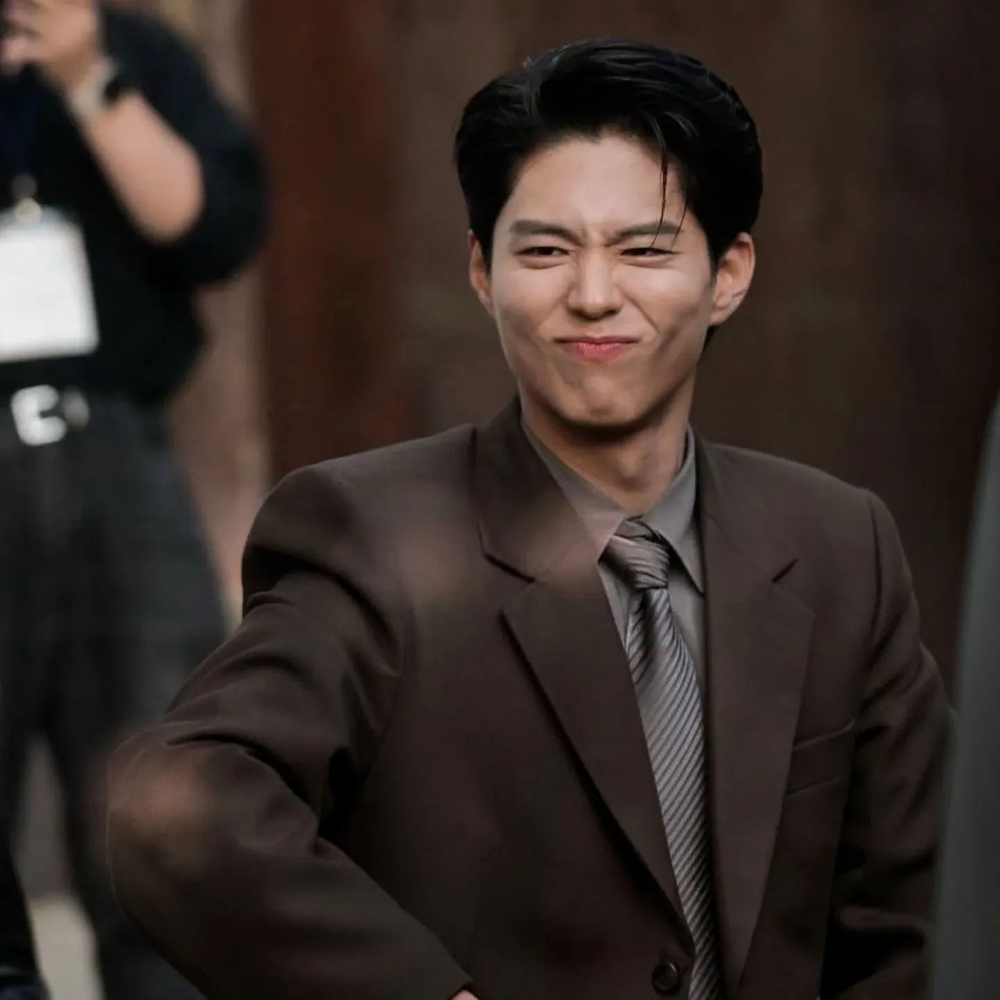 Behind-the-scenes cut of Park Bogum