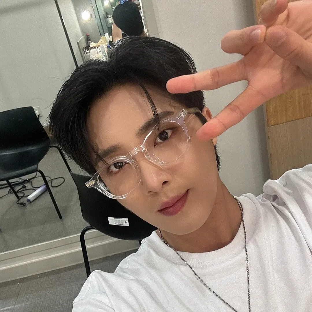 Recent activity shot of Hwang Yunsung