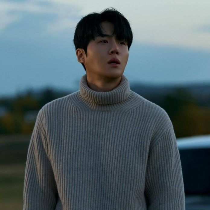 粉絲拍下的金宣虎瞬間