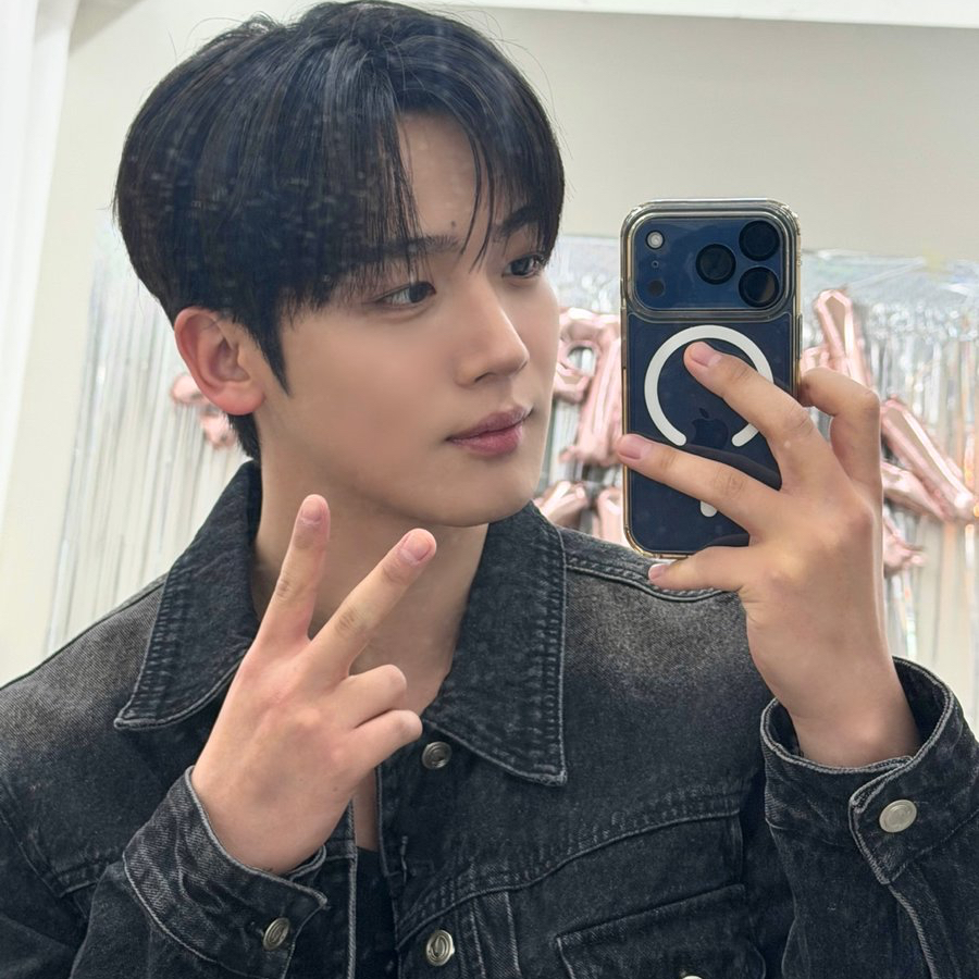 Recent activity shot of Kim Yohan