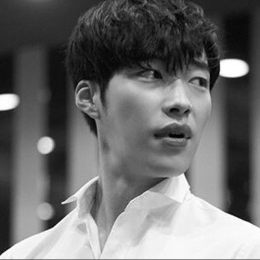 Behind-the-scenes cut of Woo Dohwan