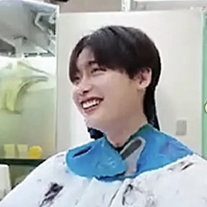 Cuplikan di balik layar dari Lee Jongsuk