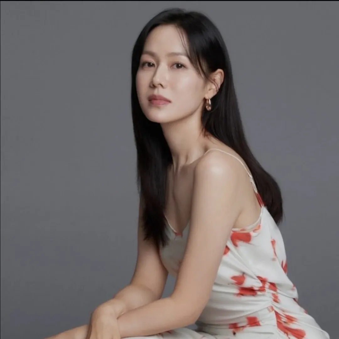Foto terbaru dari Son Yejin