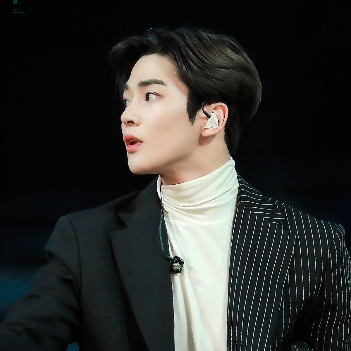 로운 팬이 찍은 순간