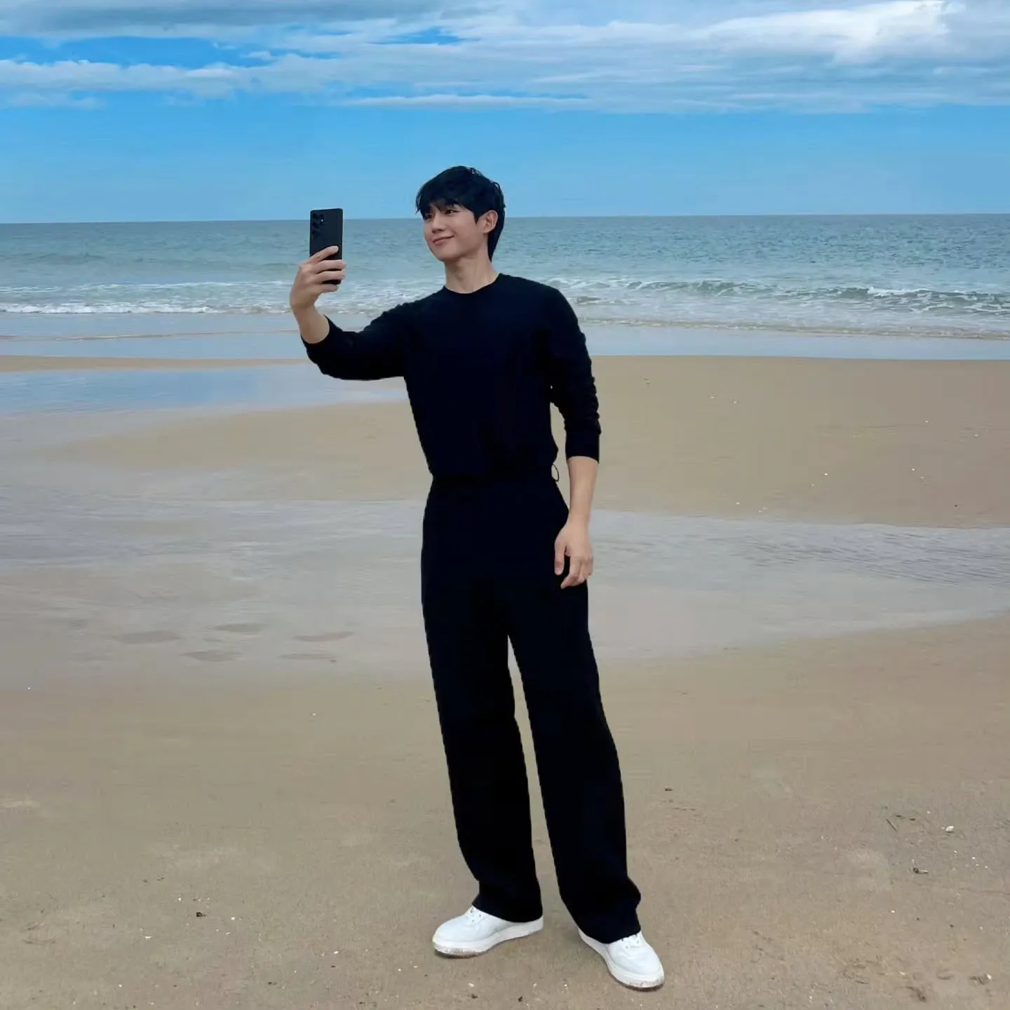丁海寅的近期活動照