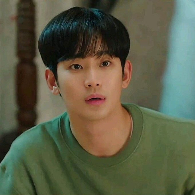 Behind-the-scenes cut of Kim Soohyun