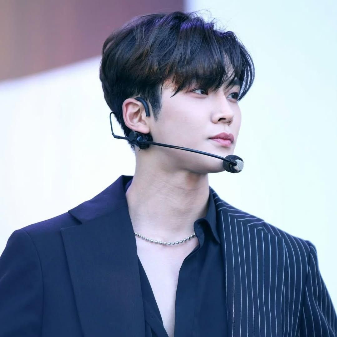 粉丝拍下的路云瞬间