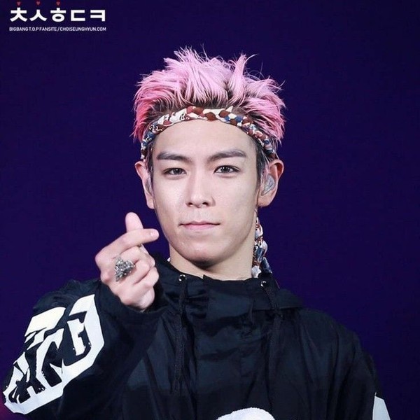 Today’s standout profile photo of T.O.P on Choeaedol Celeb