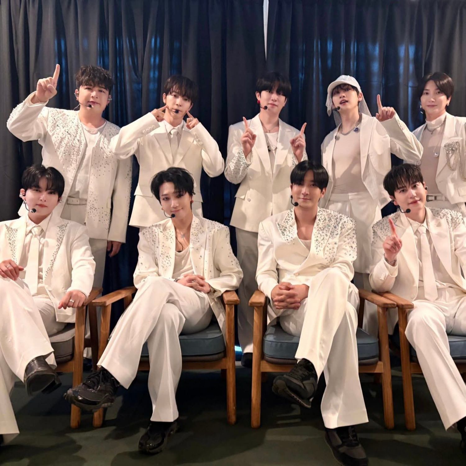 Behind-the-scenes cut of Choi Siwon