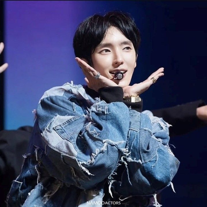 Momen yang diabadikan oleh penggemar Lee Joongi