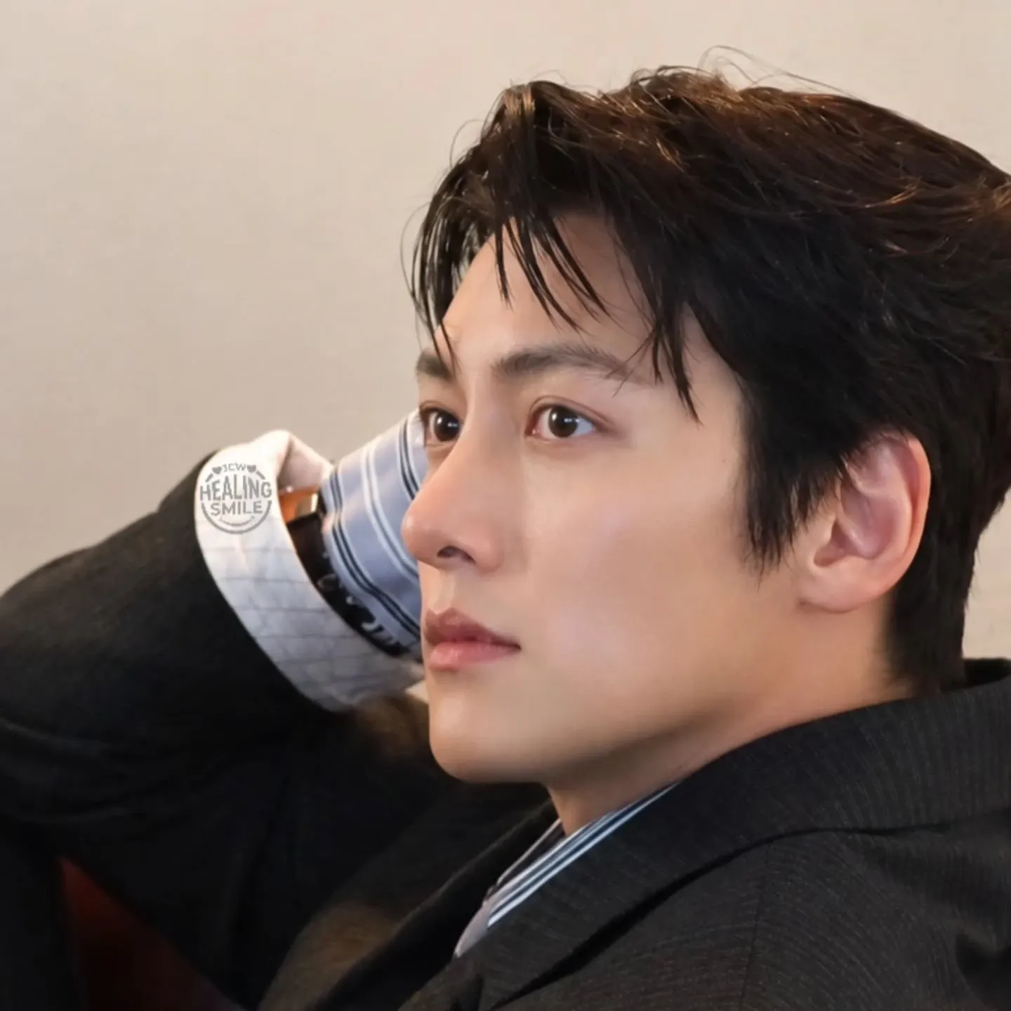 Behind-the-scenes cut of Ji Changwook