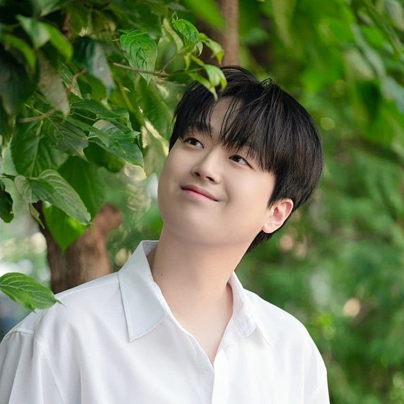 Cuplikan di balik layar dari Lee Chanwon