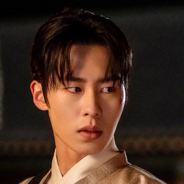 Behind-the-scenes cut of Lee Jaewook