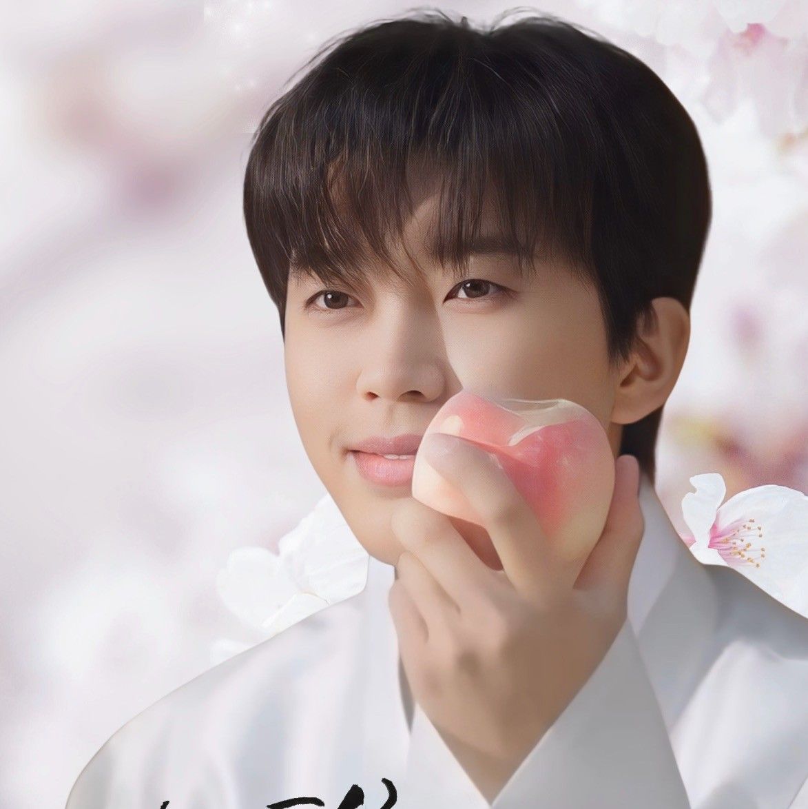 Foto kegiatan terbaru dari Lim Youngwoong