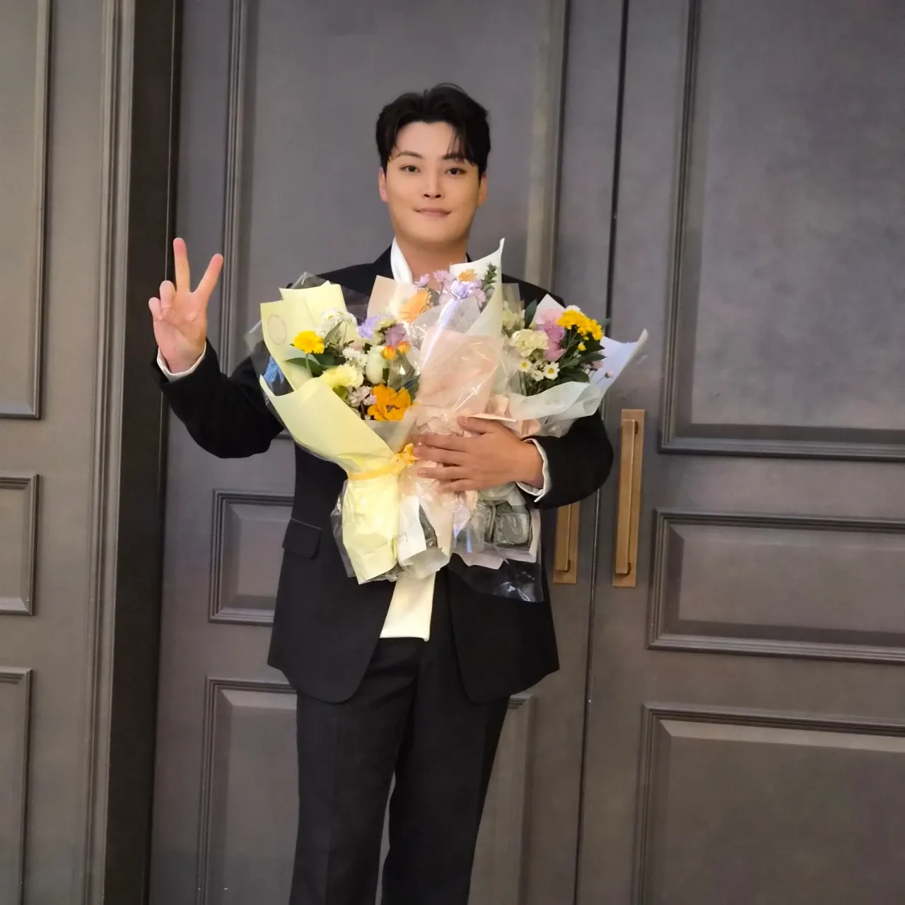 Behind-the-scenes cut of Kim Kyungmin