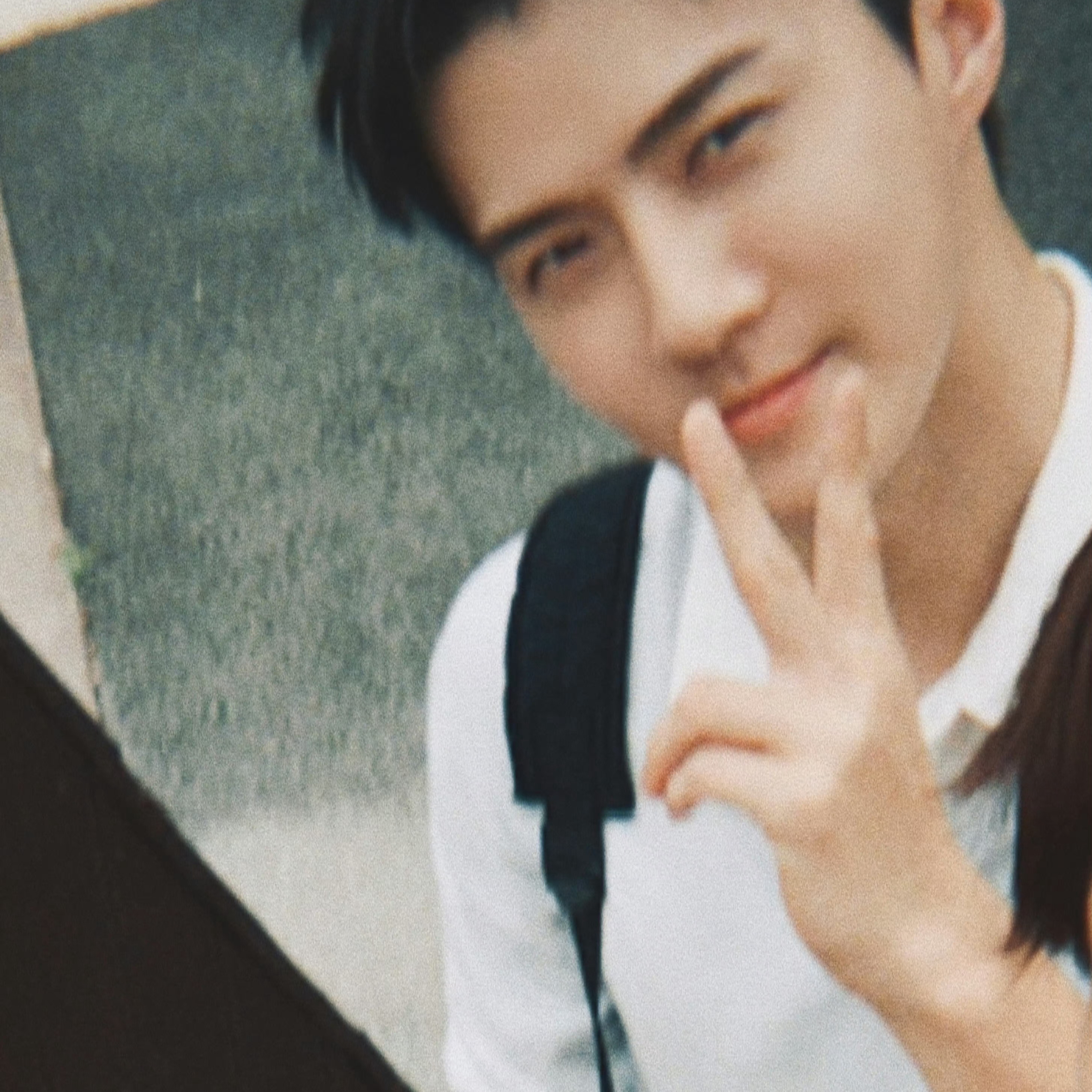 Cuplikan di balik layar dari Doh Kyungsoo (D.O.)