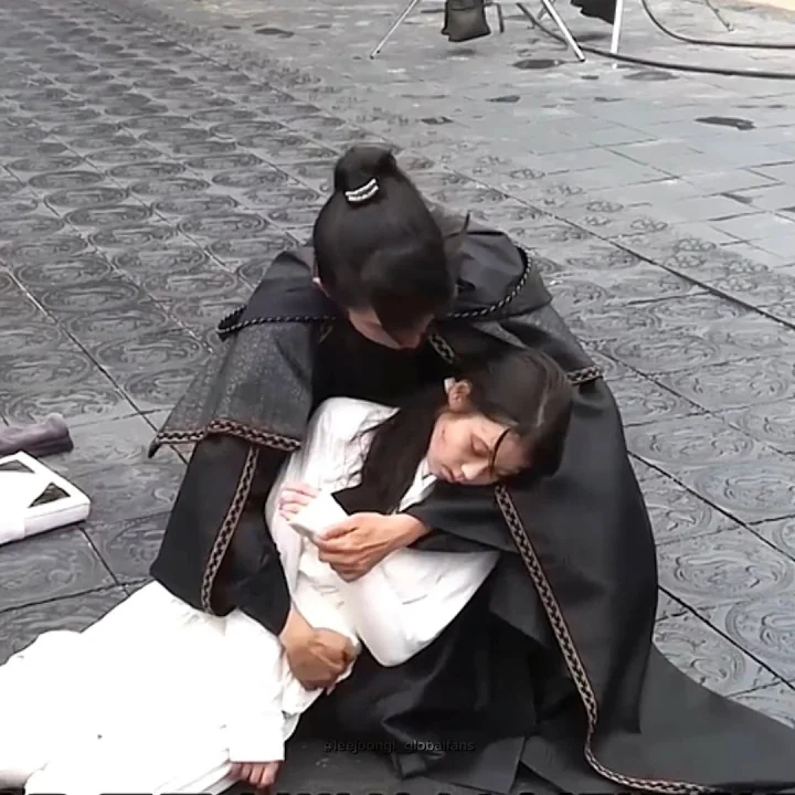 Momen yang diabadikan oleh penggemar Lee Joongi