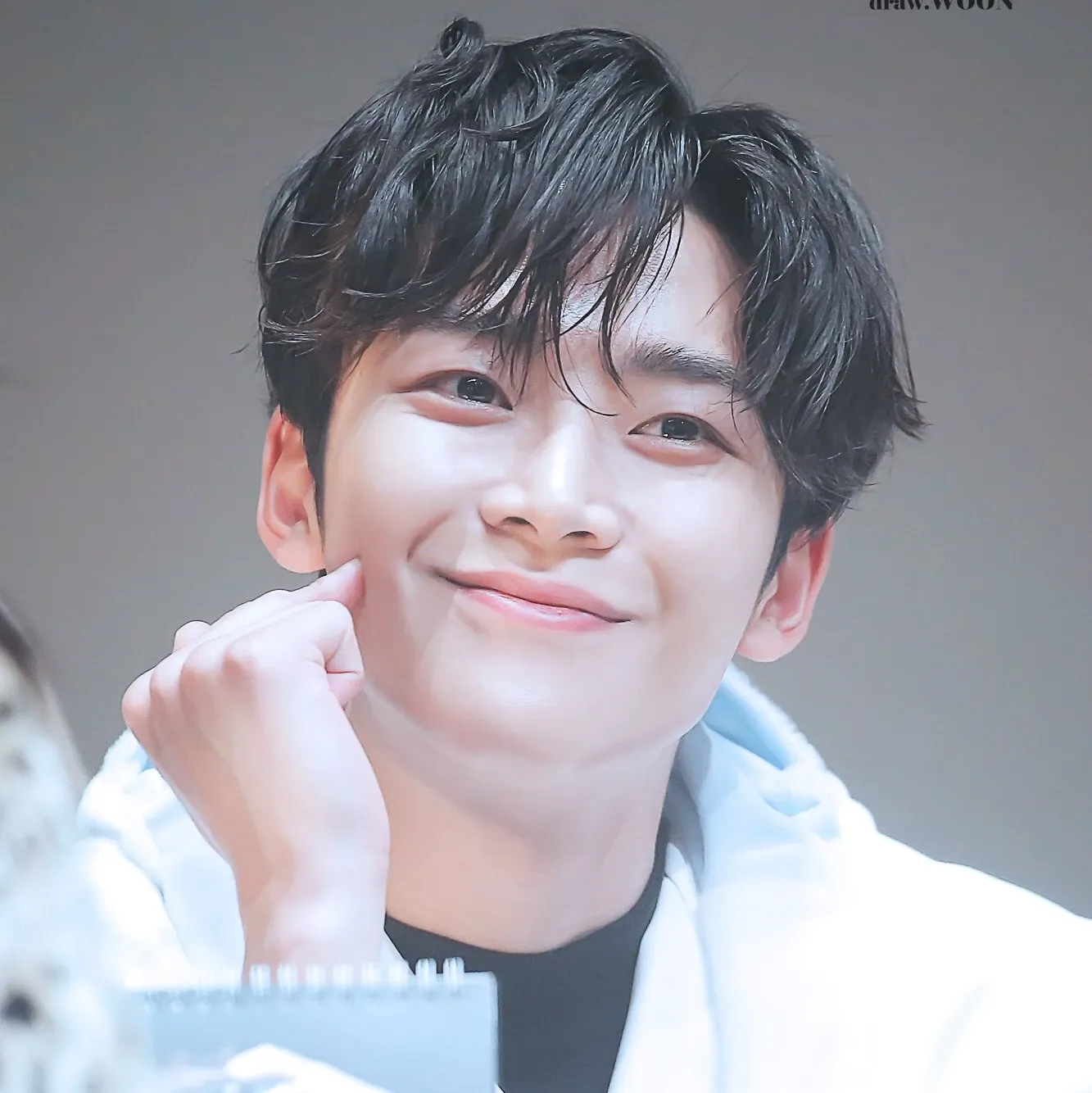 Foto terbaru dari Rowoon