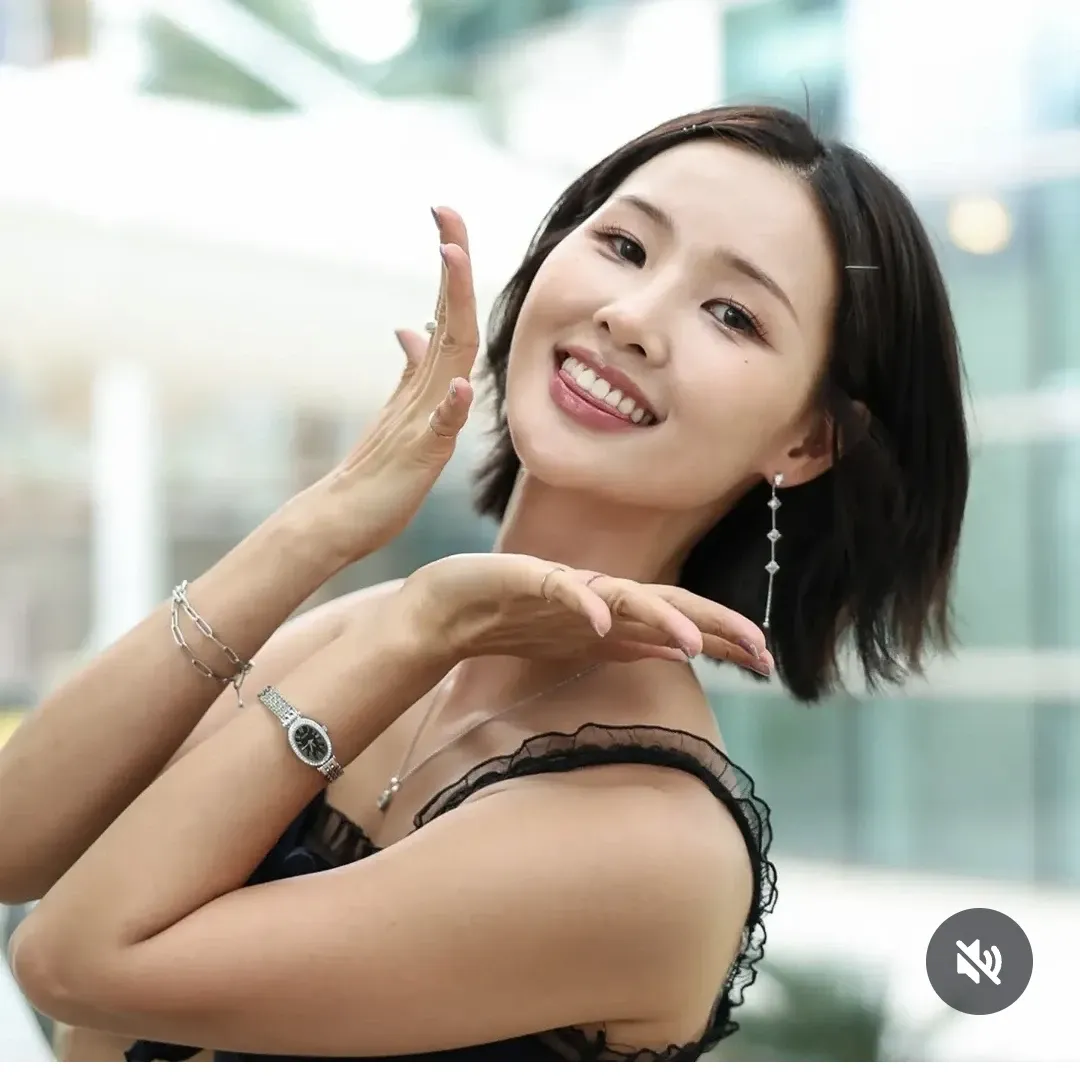 A moment captured by a fan of Hwang WooLim
