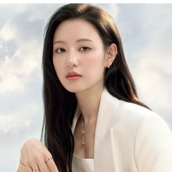 Latest photo of Kim Jiwon